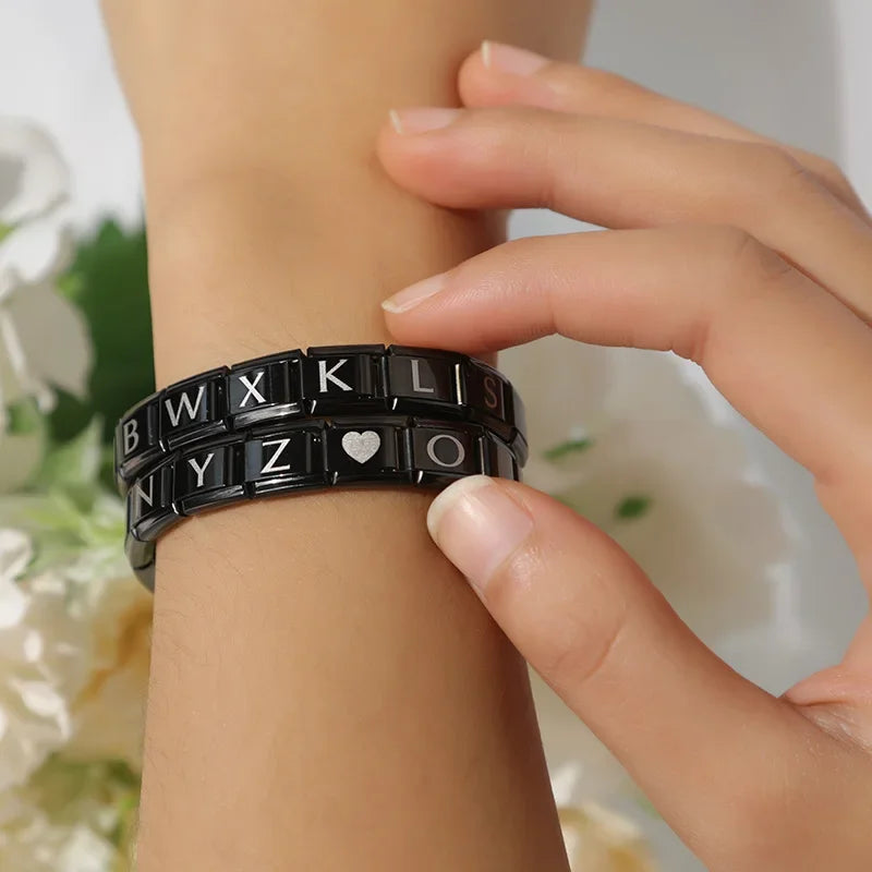 Charm Italiano Plano - Colección "Black Edition" (Letras Blancas y Símbolos)