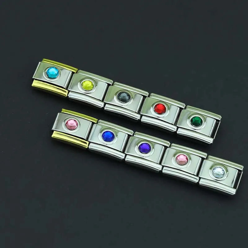 Charm Italiano Plano - Solitario Clásico Redondo (Piedras de Nacimiento)